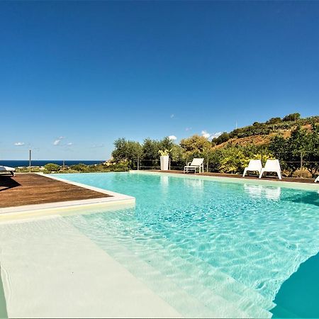 Villa Maria Una Finestra Sul Mare ヴァルデーリチェ エクステリア 写真