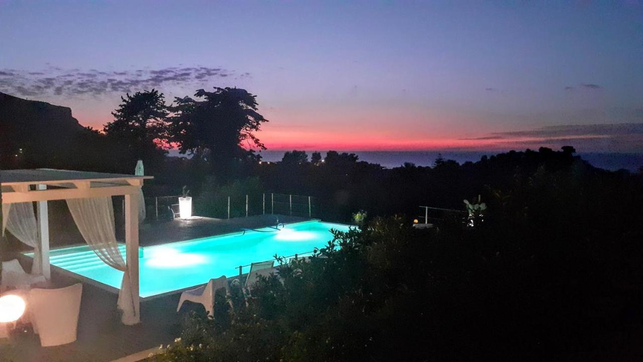 Villa Maria Una Finestra Sul Mare ヴァルデーリチェ エクステリア 写真