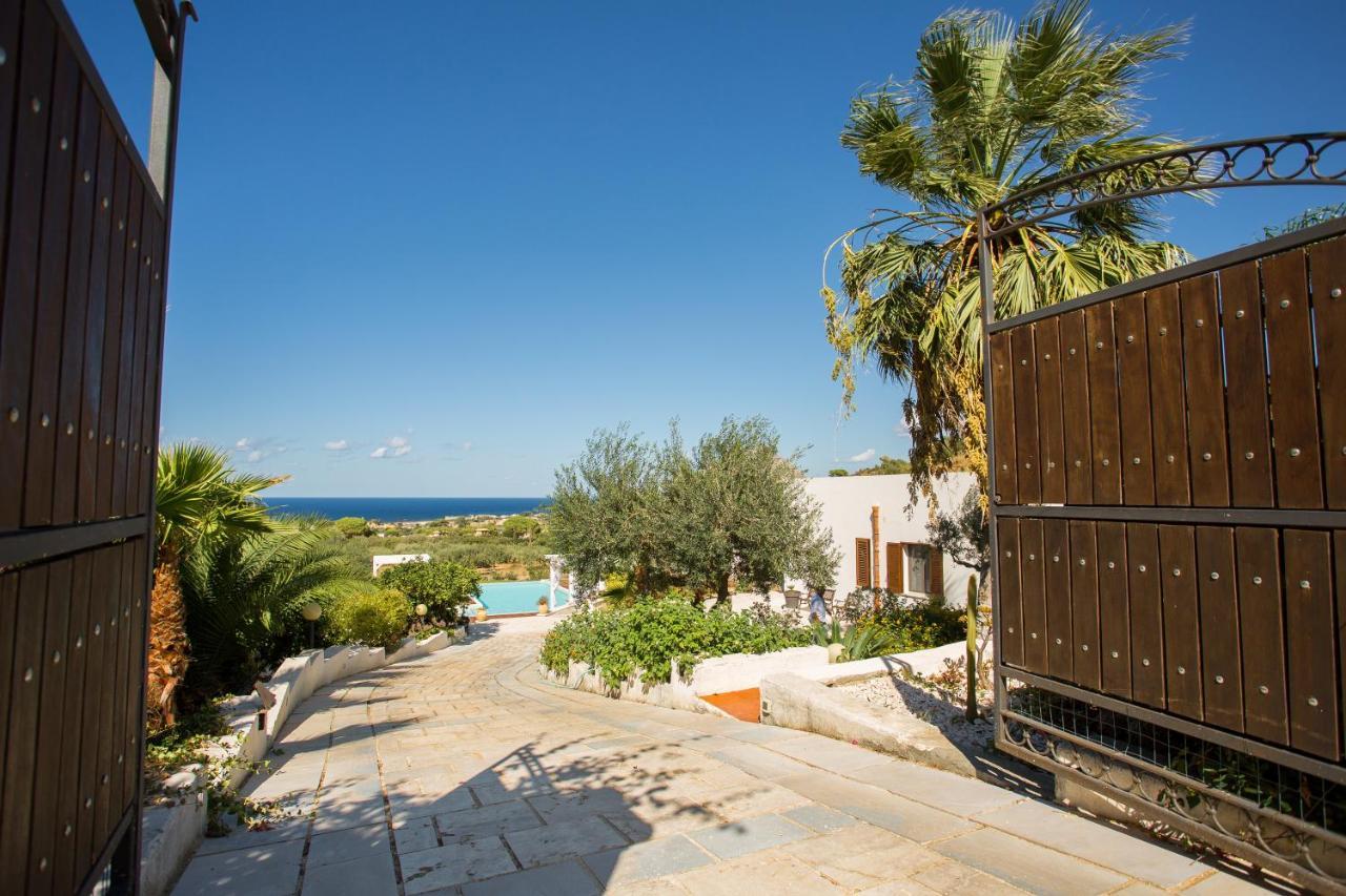 Villa Maria Una Finestra Sul Mare ヴァルデーリチェ エクステリア 写真